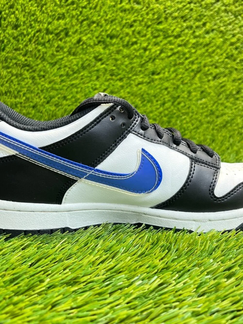 Nike Dunk Low Next Nature Boys Size 6Y White‎ Black Blue Athletic Shoes Sneakers